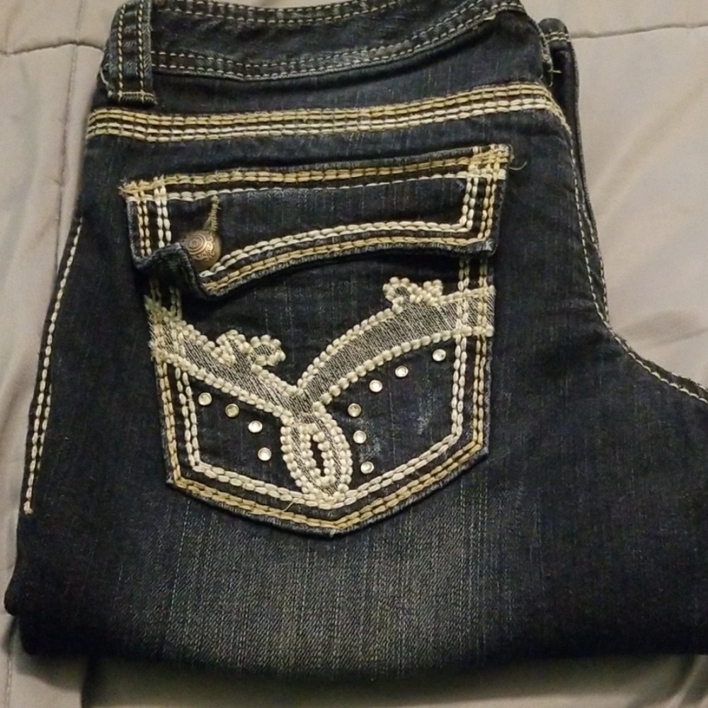 Maurices jeans